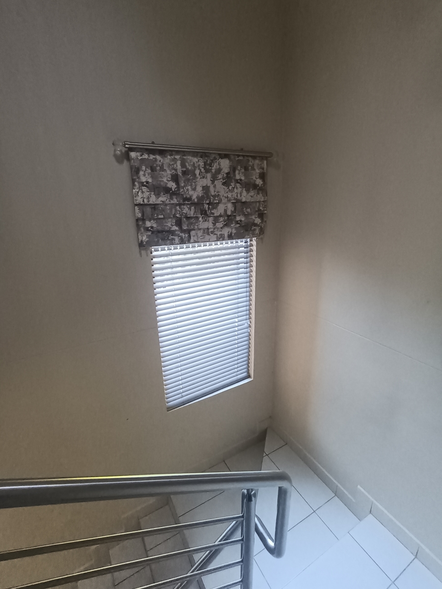 3 Bedroom Property for Sale in Heuwelsig Free State